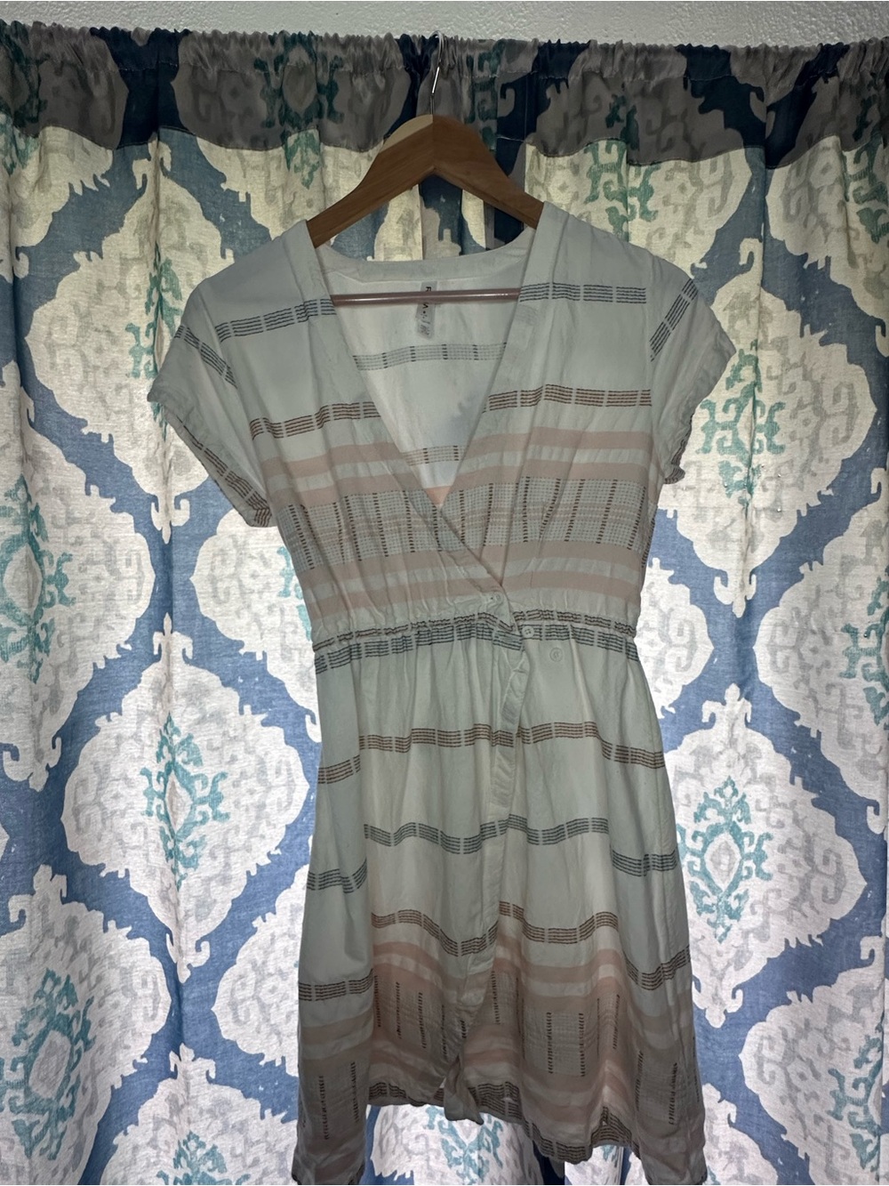 RVCA White & Blush Striped Wrap Mini Dress Size Small